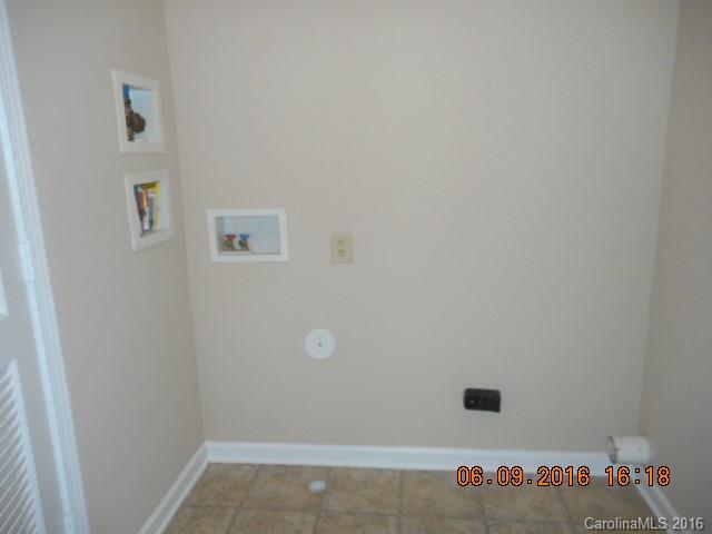 6730 Wandering Creek Drive Charlotte NC 28216