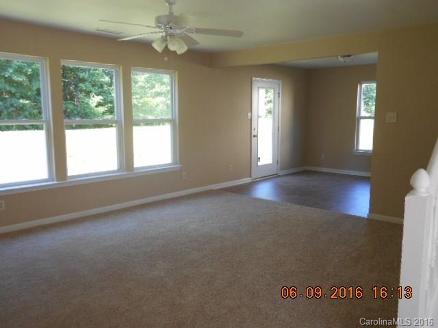 6730 Wandering Creek Drive Charlotte NC 28216