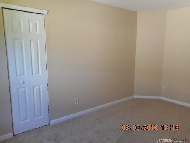 6730 Wandering Creek Drive Charlotte NC 28216