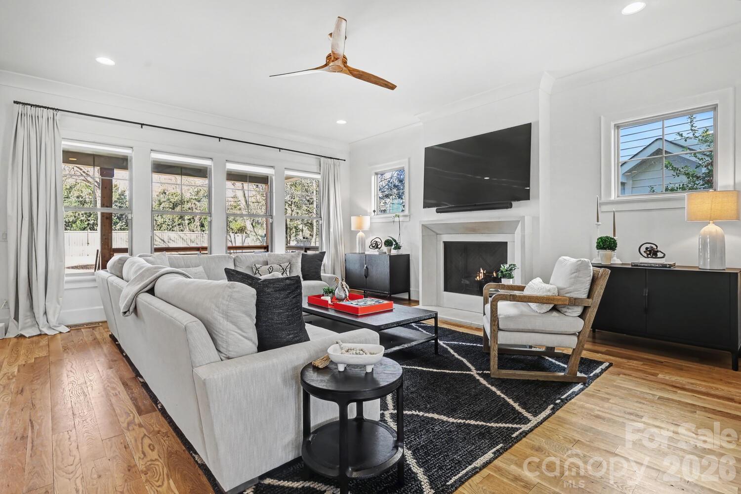 2852 Dorchester Place Charlotte NC 28209