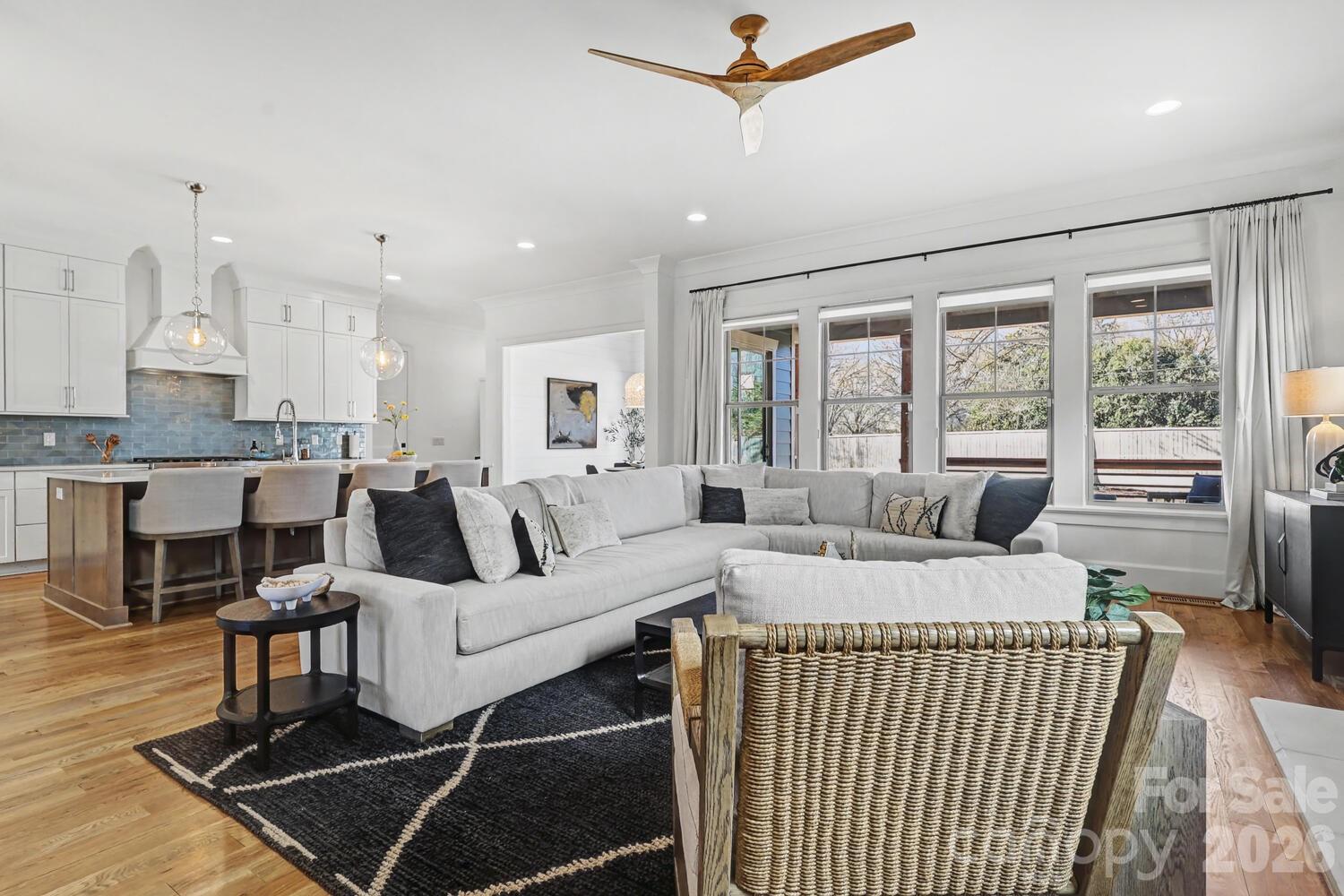 2852 Dorchester Place Charlotte NC 28209