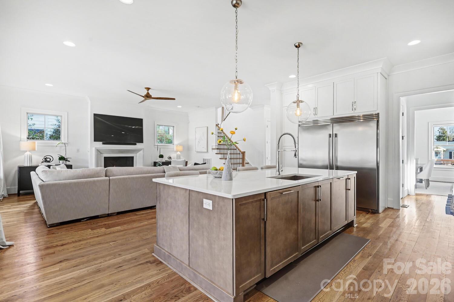2852 Dorchester Place Charlotte NC 28209
