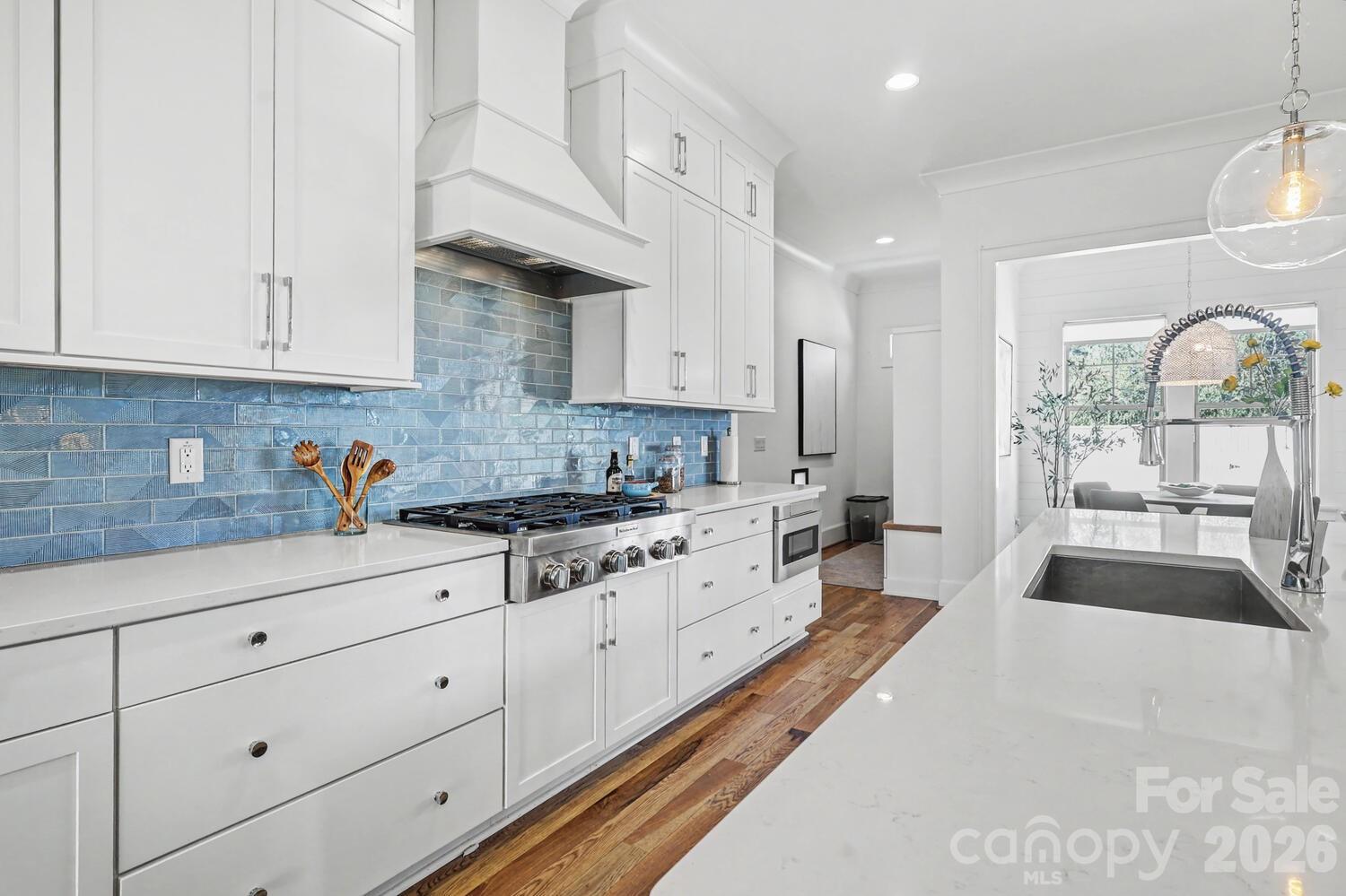 2852 Dorchester Place Charlotte NC 28209
