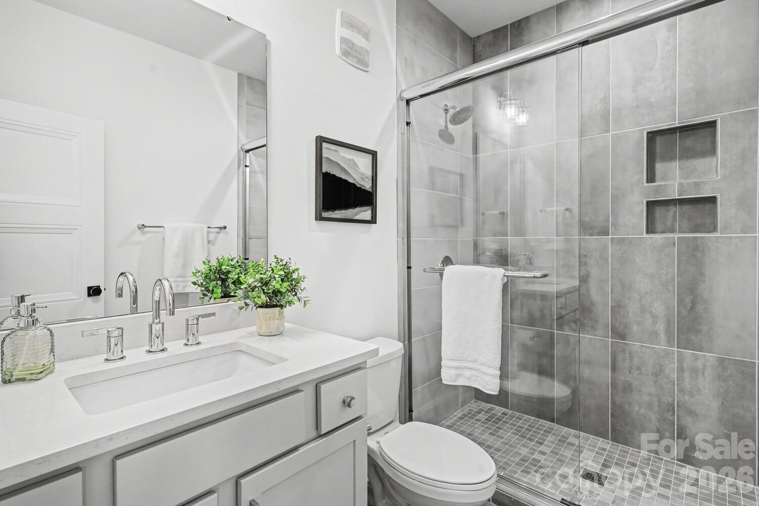 2852 Dorchester Place Charlotte NC 28209