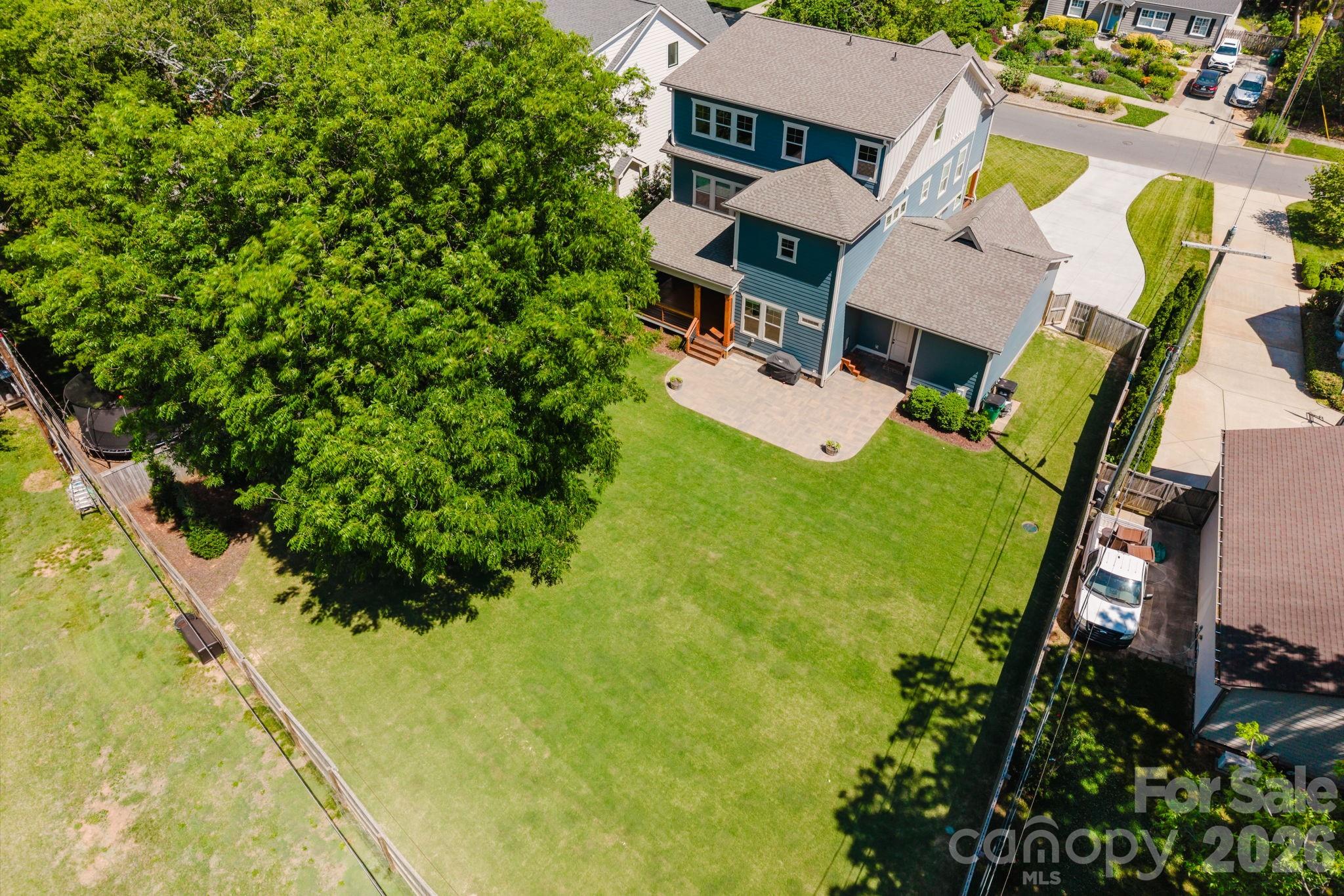 2852 Dorchester Place Charlotte NC 28209