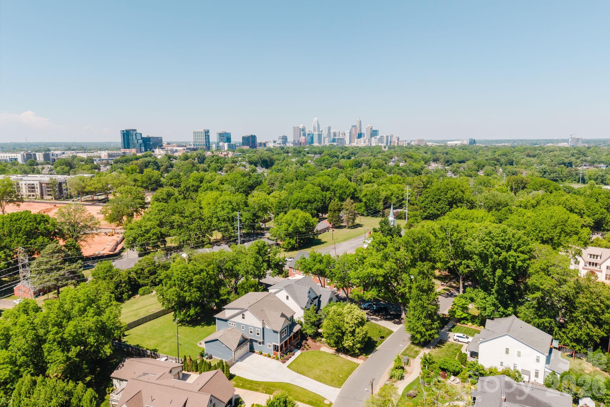 2852 Dorchester Place Charlotte NC 28209