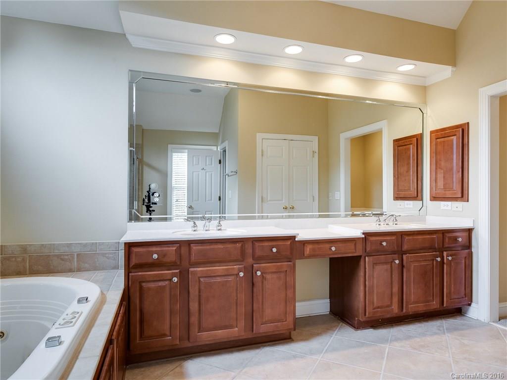 7530 Bluestar Lane Charlotte NC 28226