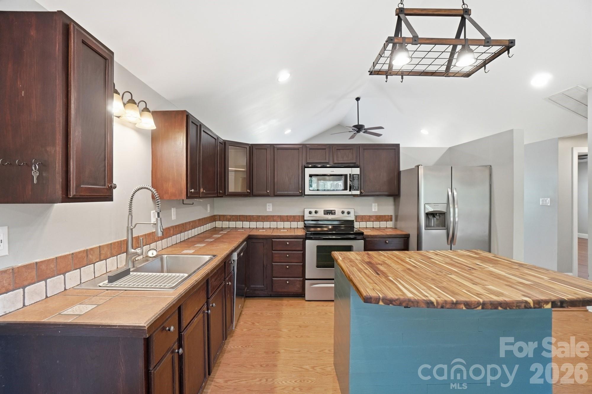 2036 Hickory Hills Drive Denver NC 28037