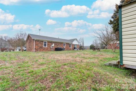 111 Hicks Road Grover NC 28073