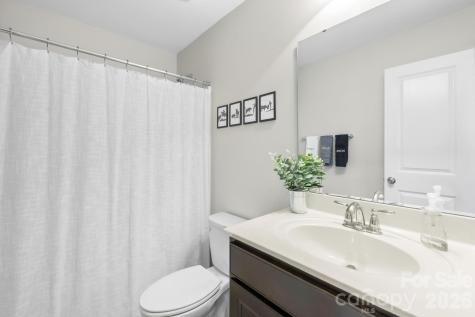 5020 Fenwick Court Lancaster SC 29720
