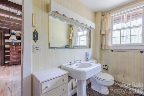 1971 Swiss Pine Lake Drive Spruce Pine NC 28777