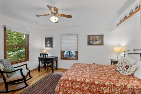 150 Avondale Ridge Road Asheville NC 28803