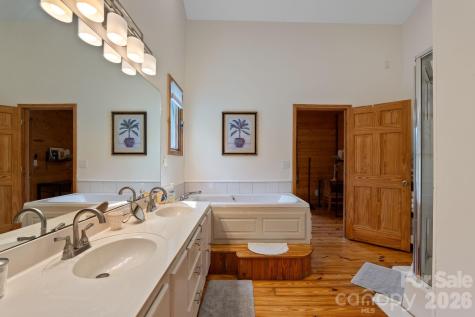 150 Avondale Ridge Road Asheville NC 28803