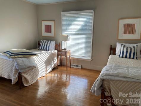 1140 Bevis Drive Charlotte NC 28209