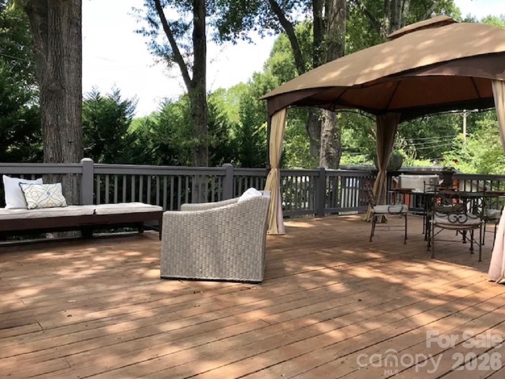 1140 Bevis Drive Charlotte NC 28209