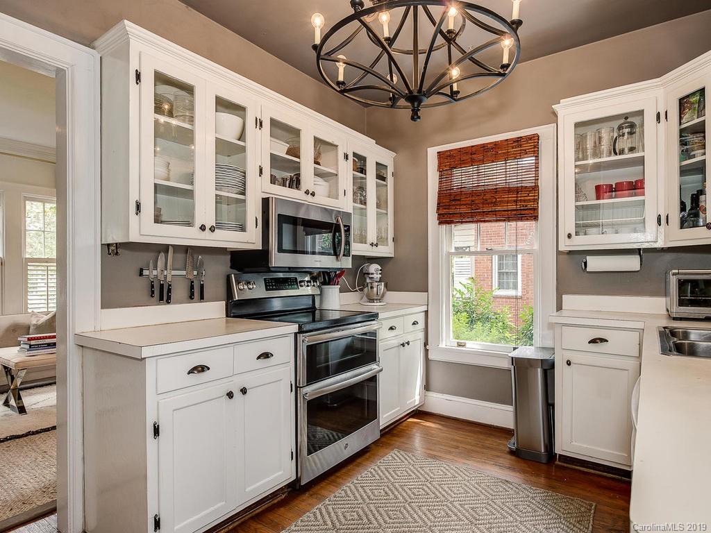 142 Altondale Avenue Charlotte NC 28207