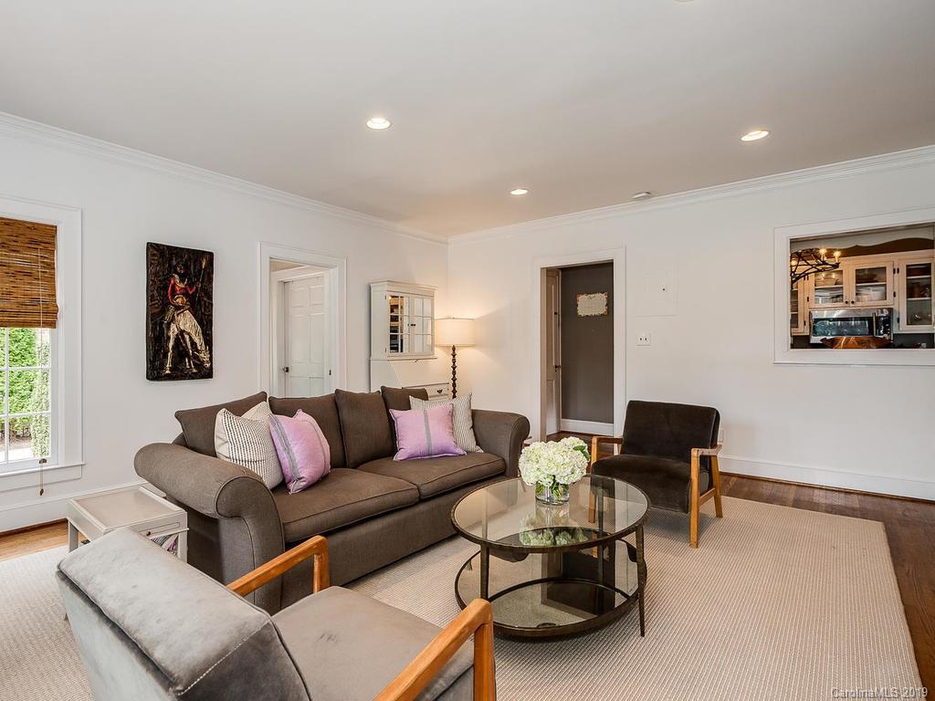 142 Altondale Avenue Charlotte NC 28207