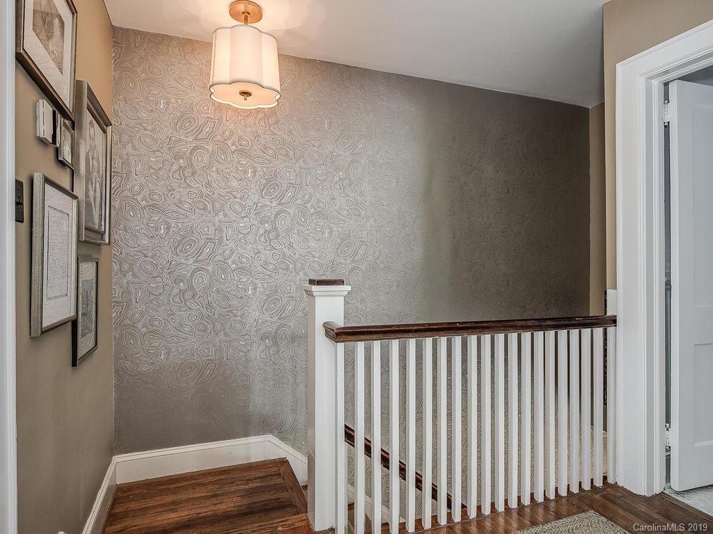 142 Altondale Avenue Charlotte NC 28207