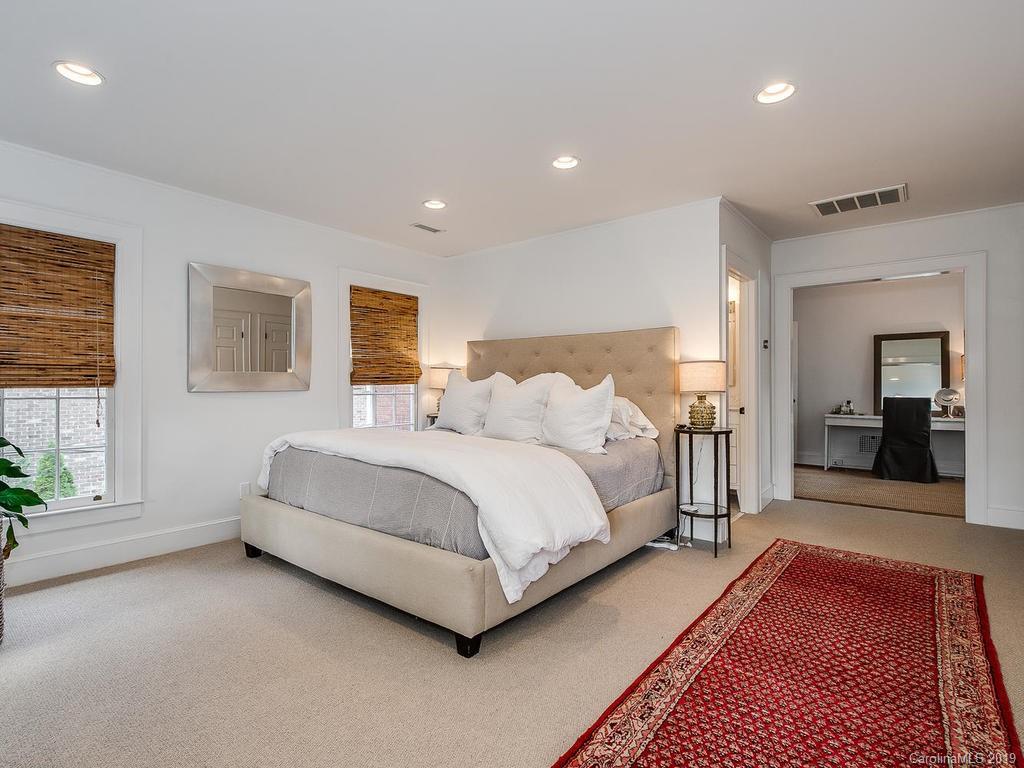 142 Altondale Avenue Charlotte NC 28207