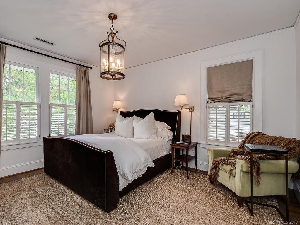 142 Altondale Avenue Charlotte NC 28207