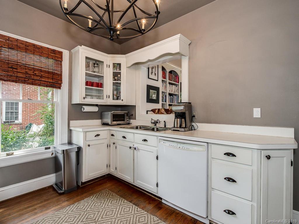 142 Altondale Avenue Charlotte NC 28207