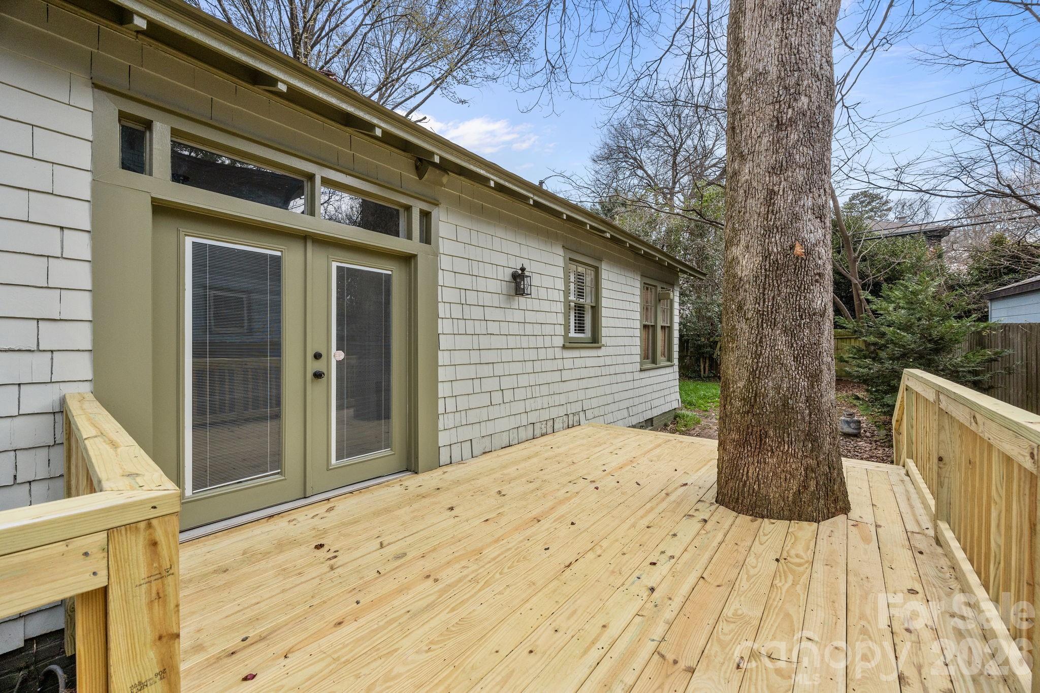 1508 Thomas Avenue Charlotte NC 28205