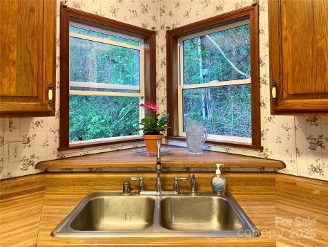 784 Fred Holcombe Road Mars Hill NC 28754