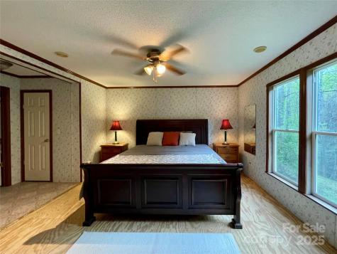 784 Fred Holcombe Road Mars Hill NC 28754