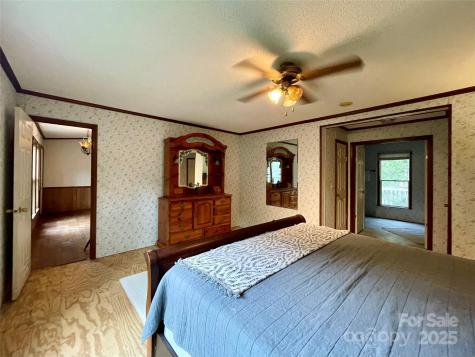 784 Fred Holcombe Road Mars Hill NC 28754
