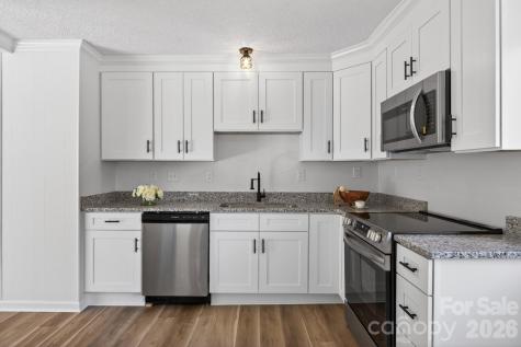 2016 Bryant Street Madison NC 27025