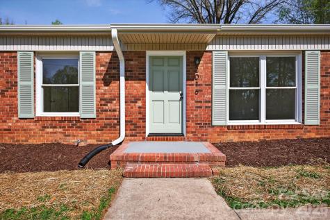 2016 Bryant Street Madison NC 27025
