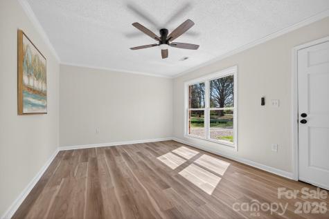 2016 Bryant Street Madison NC 27025