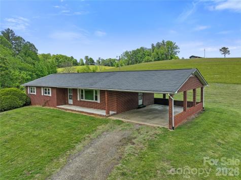 52 Will Smith Lane Leicester NC 28748