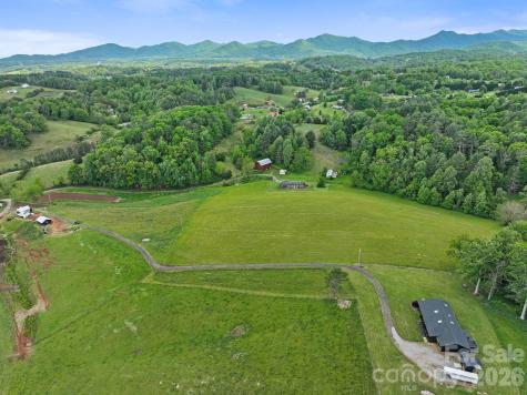 52 Will Smith Lane Leicester NC 28748