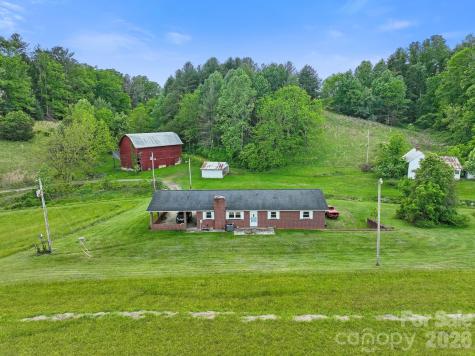 52 Will Smith Lane Leicester NC 28748