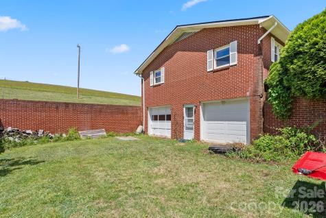 52 Will Smith Lane Leicester NC 28748