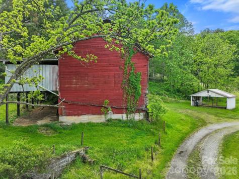 52 Will Smith Lane Leicester NC 28748