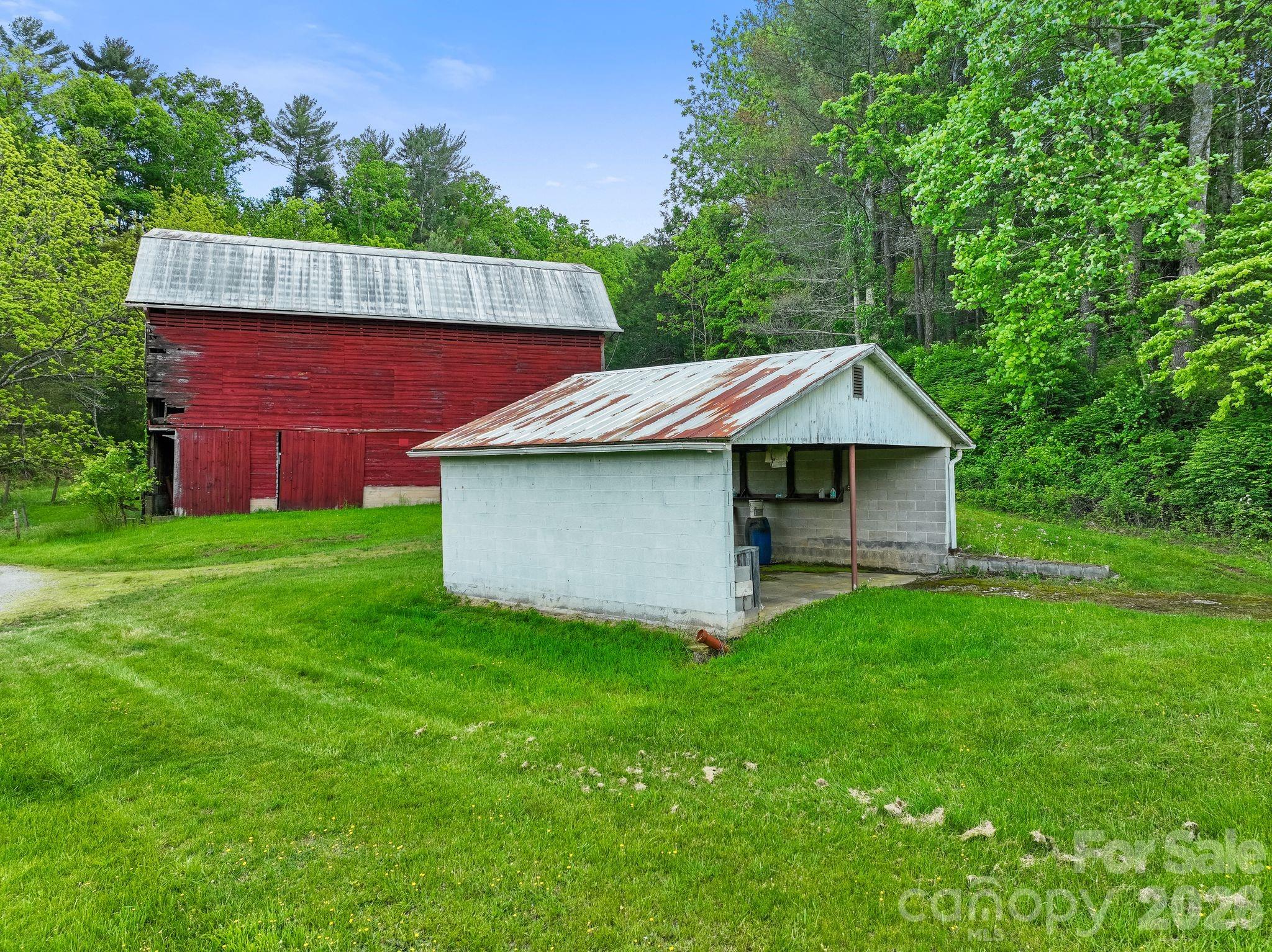 52 Will Smith Lane Leicester NC 28748