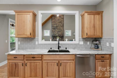 280 Bear River Lodge Trail Marshall NC 28753