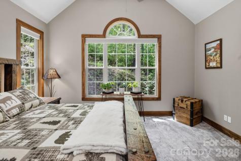 280 Bear River Lodge Trail Marshall NC 28753