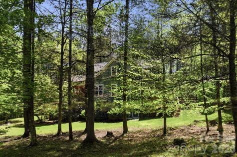 280 Bear River Lodge Trail Marshall NC 28753