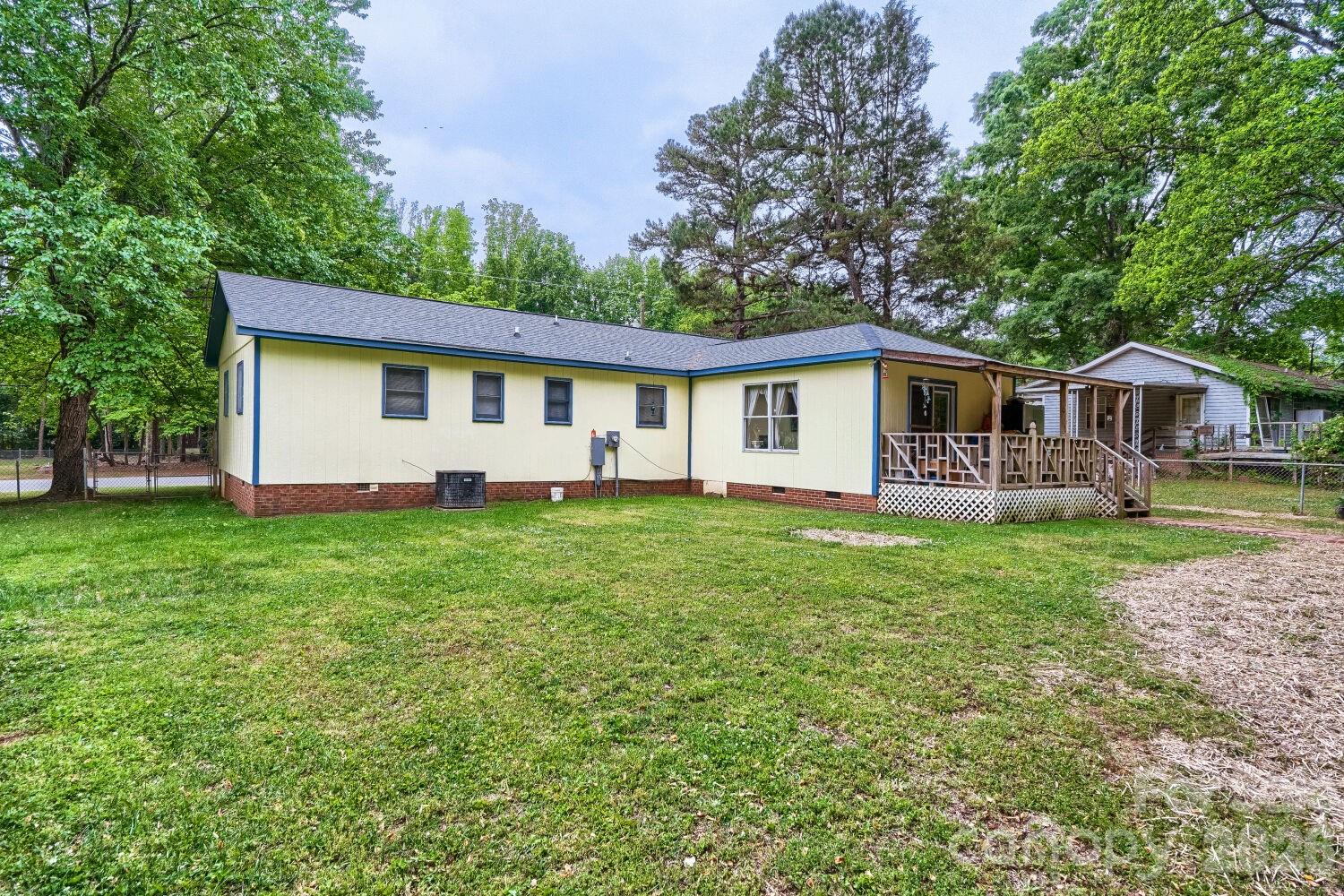 3917 Lake Road Charlotte NC 28269