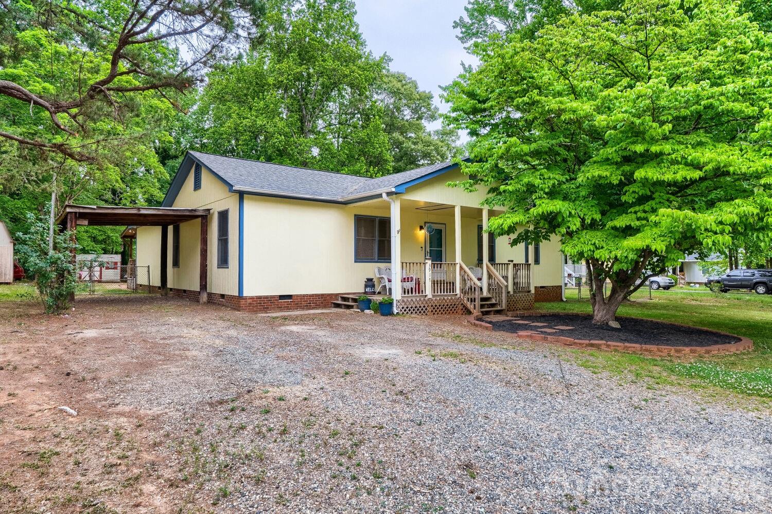 3917 Lake Road Charlotte NC 28269