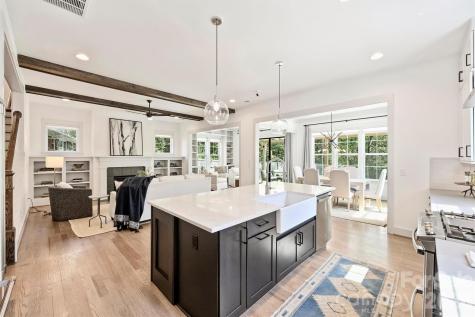 1414 Briar Creek Road Charlotte NC 28205