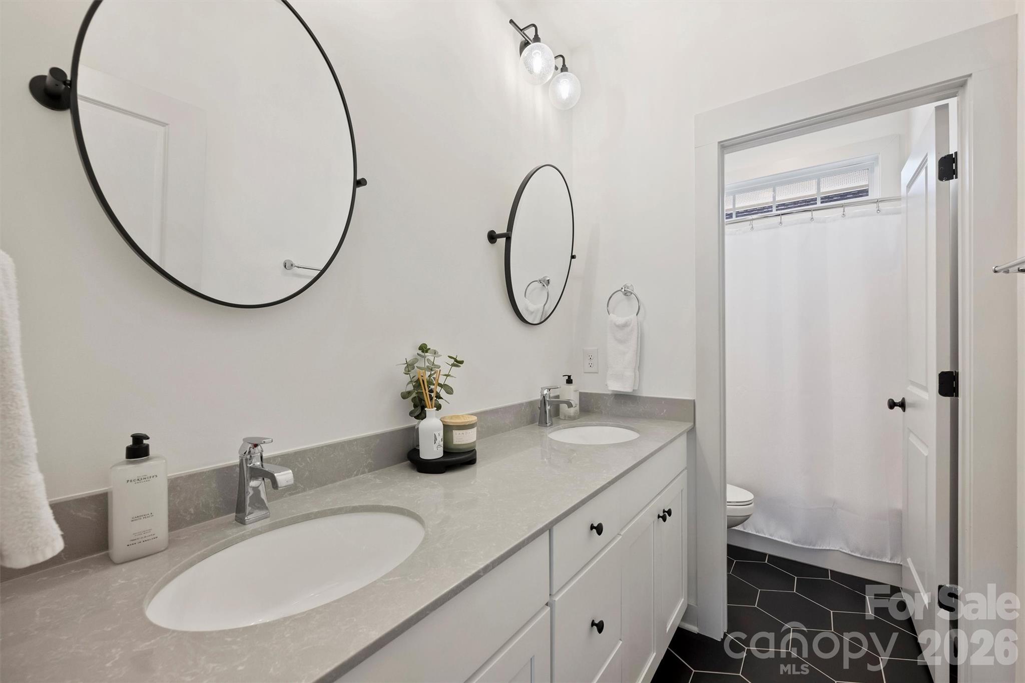 1414 Briar Creek Road Charlotte NC 28205