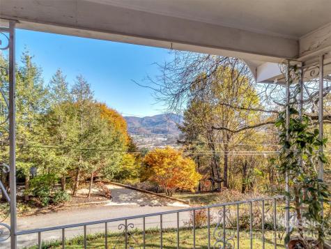 930 Scenic Circle Waynesville NC 28786