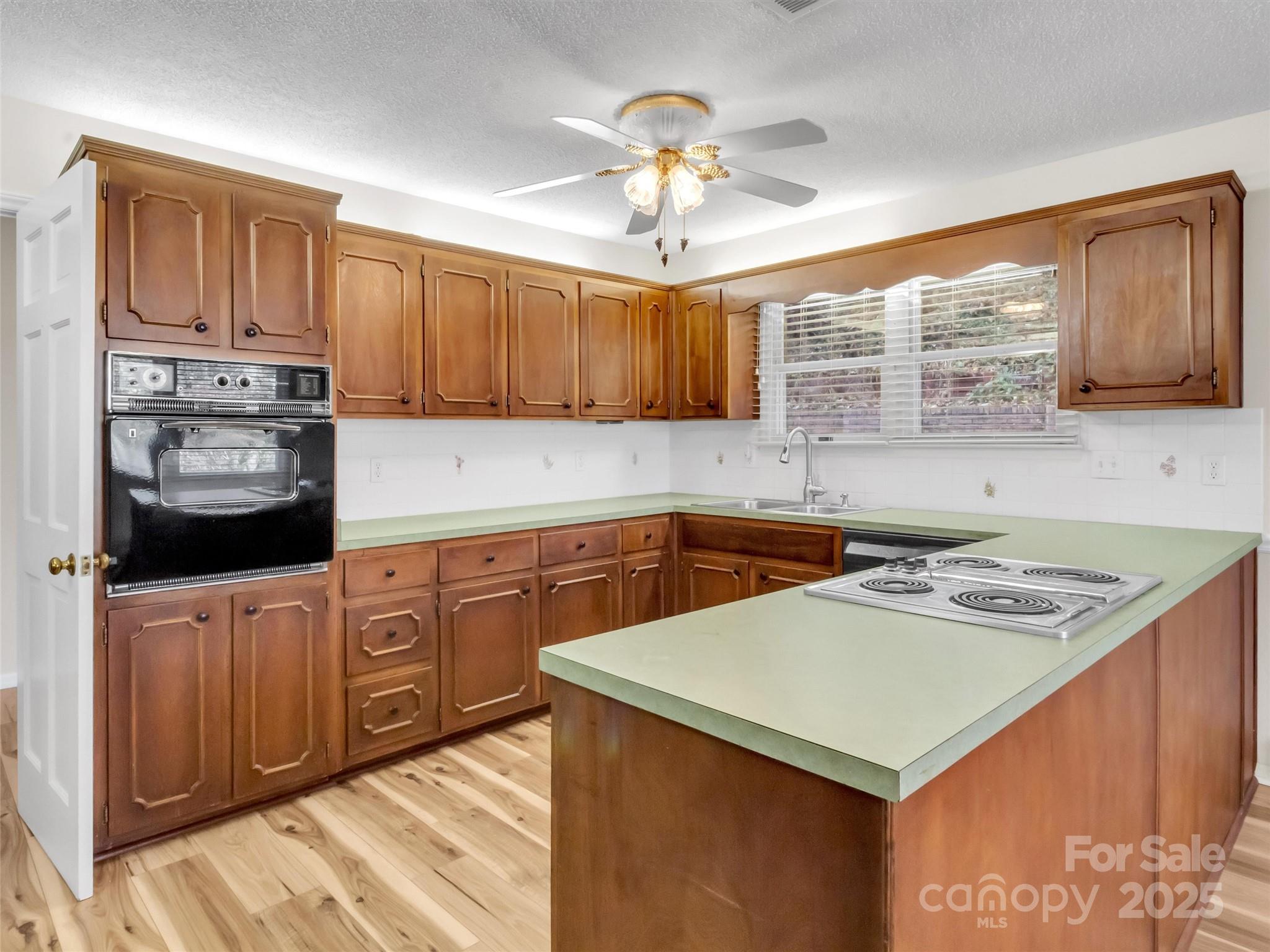 930 Scenic Circle Waynesville NC 28786
