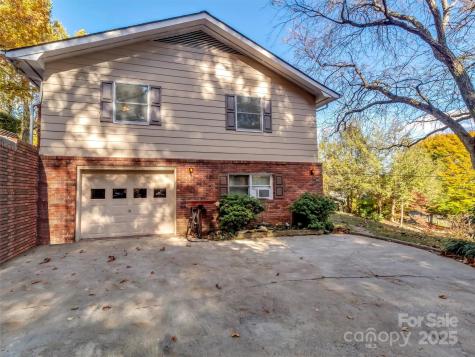930 Scenic Circle Waynesville NC 28786