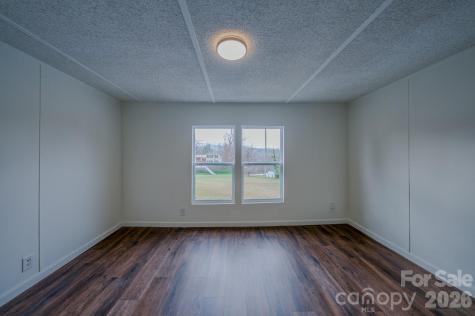 8 Teal Lane Candler NC 28715
