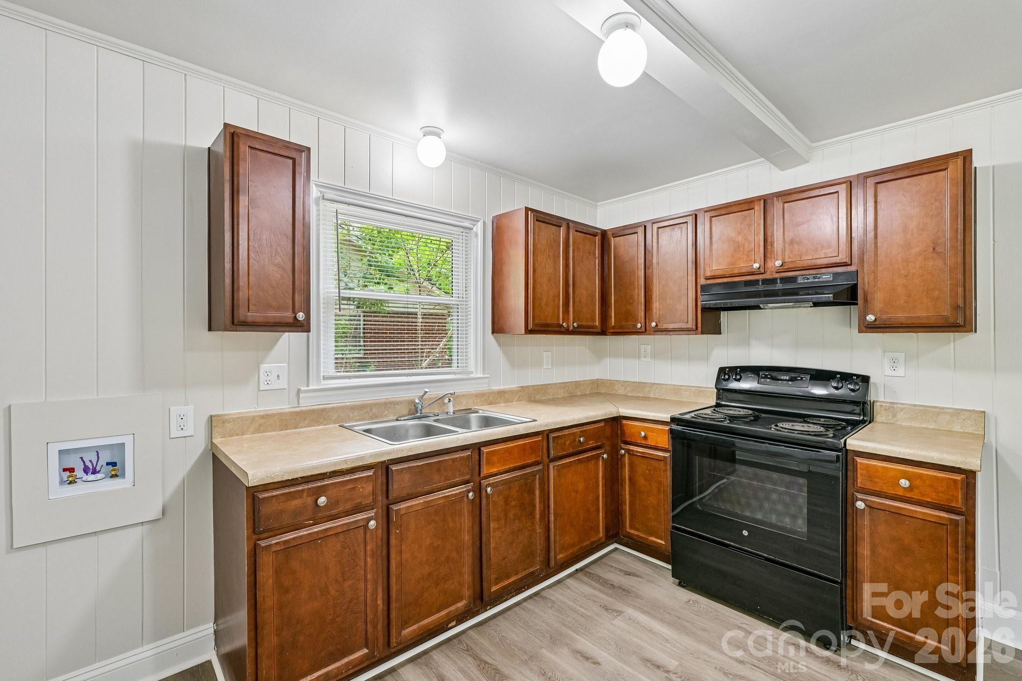 3935 Crestridge Drive Charlotte NC 28217